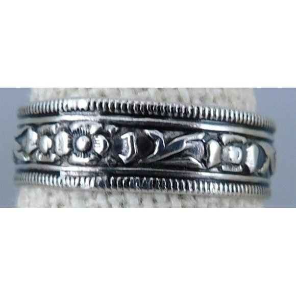 UNKNOWN Jewelry - 7/791 Women's Sterling Silver Carved Floral Band Ring Size 6.5